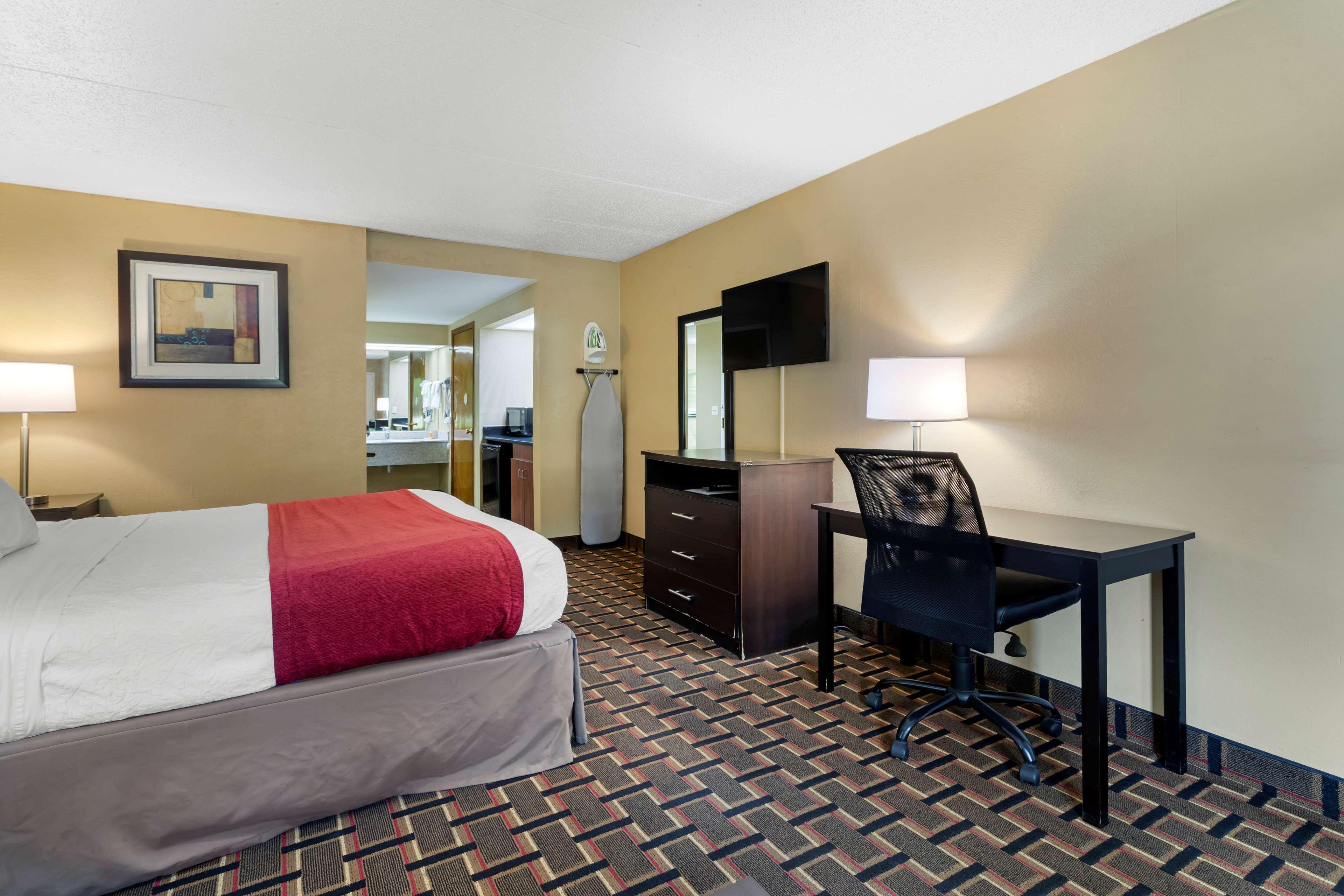 Surestay Hotel By Best Western Lenoir City Eksteriør billede