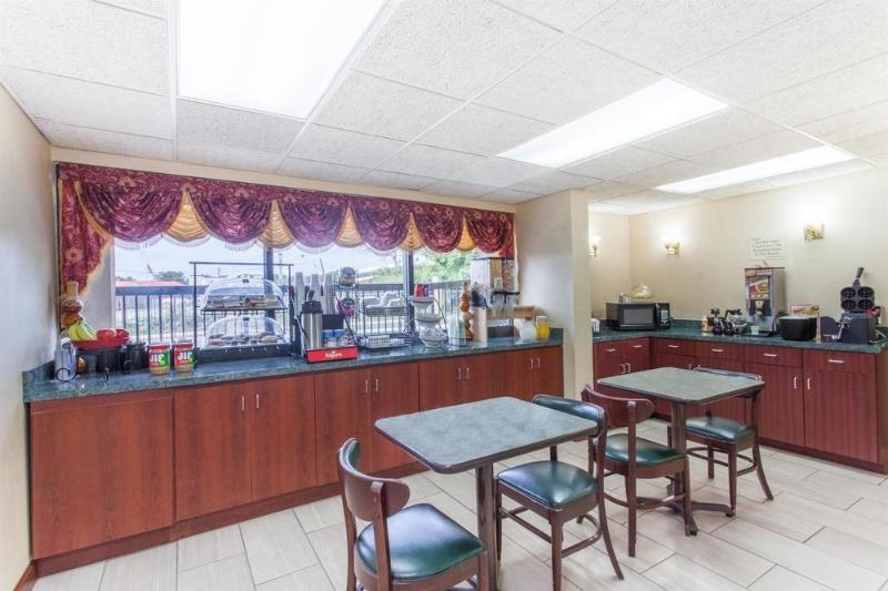 Surestay Hotel By Best Western Lenoir City Eksteriør billede